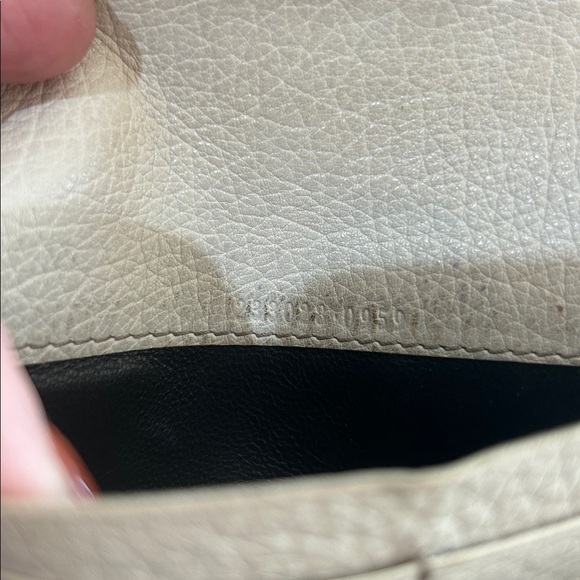 157 Authentic Gucci GG Continental Wallet - Picture 9 of 9